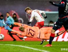 PG Soft Gaming-包含莱比锡红牛队中场组织失误，导致失球的词条