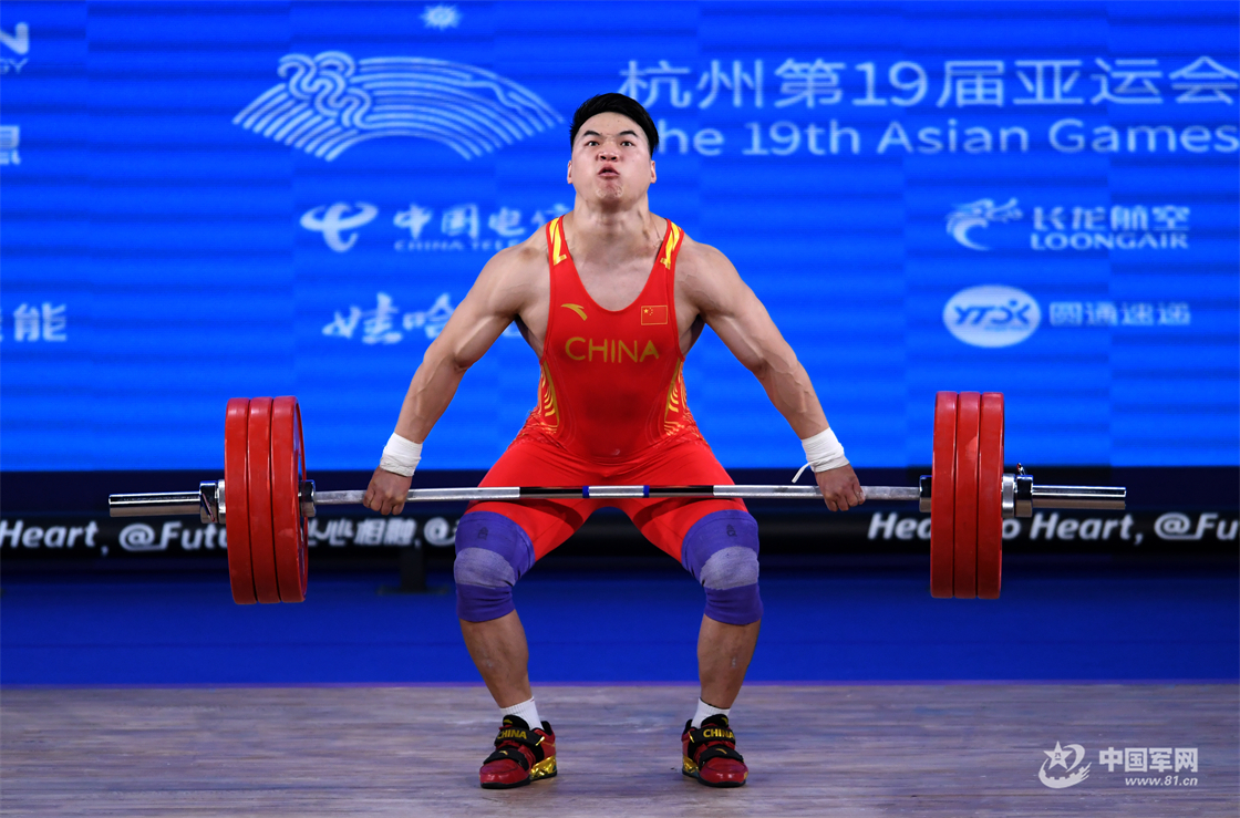 PG电子官方-举重选手力大无穷，牢牢握住冠军宝座的简单介绍