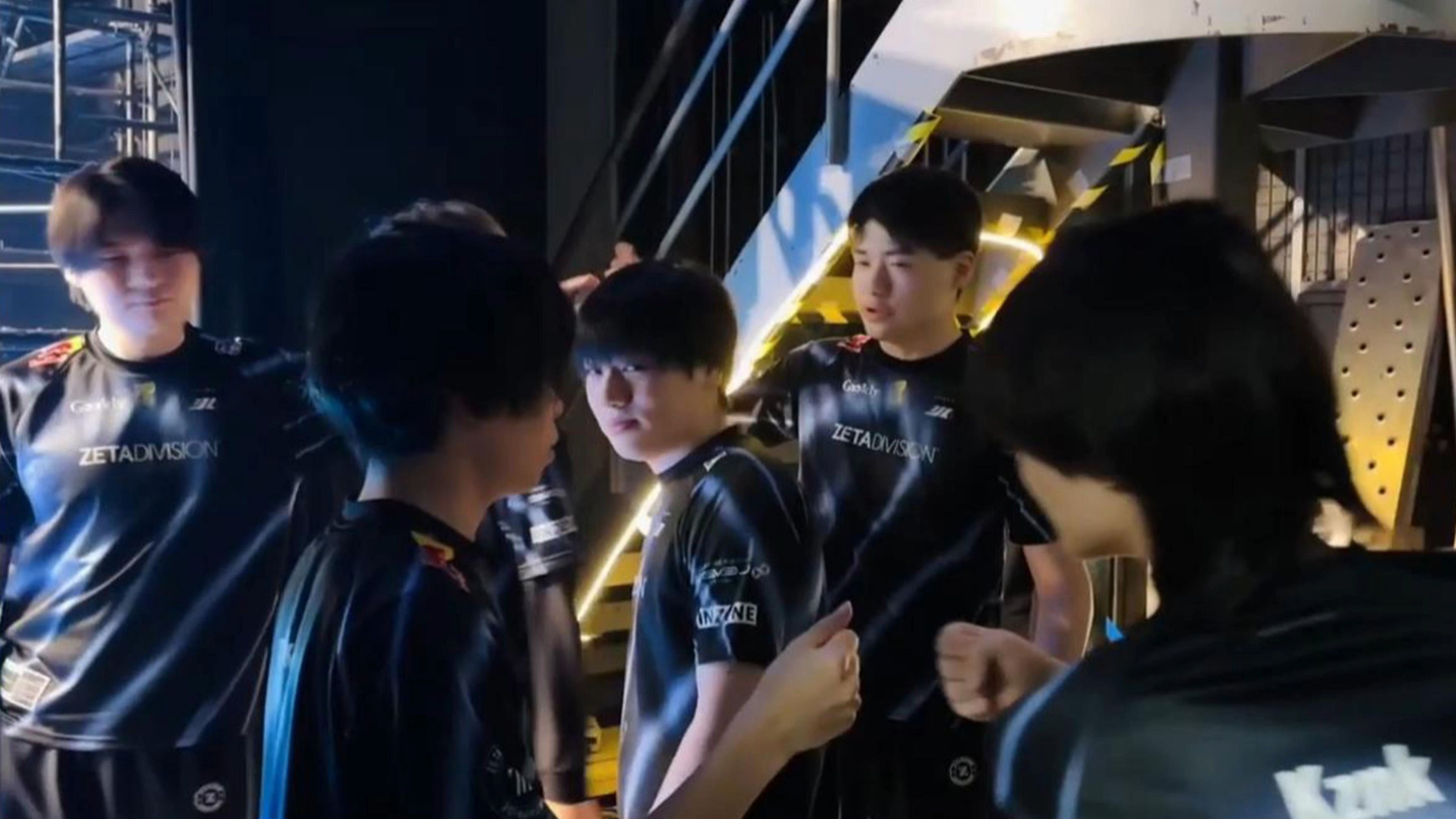 PG游戏官网登录入口-DFM碾压DK,Kanavi极限生还后反打强强对话淘汰赛,让粉丝疯狂欢呼的简单介绍